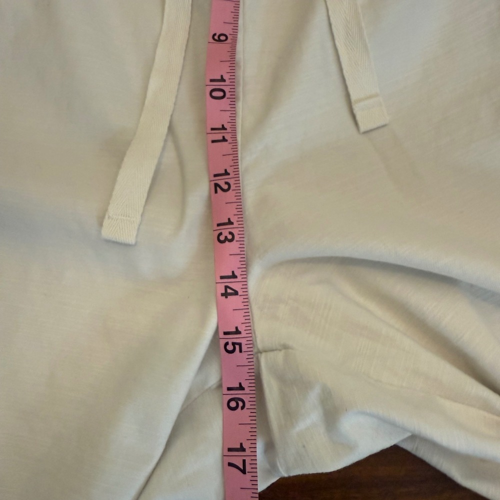 Lane Bryant Women's Soft Slub Capri Pants Plus Size 26/28‎ White Mid-Rise NWT - Picture 8 of 9